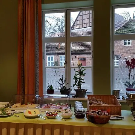 Hotell Burghotel Stargard 3*